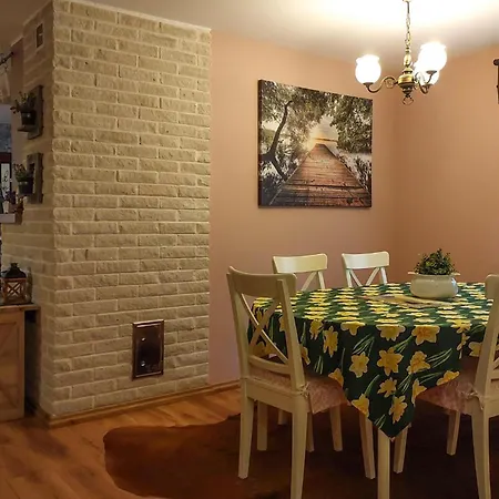 4 Bedroom Stunning In *